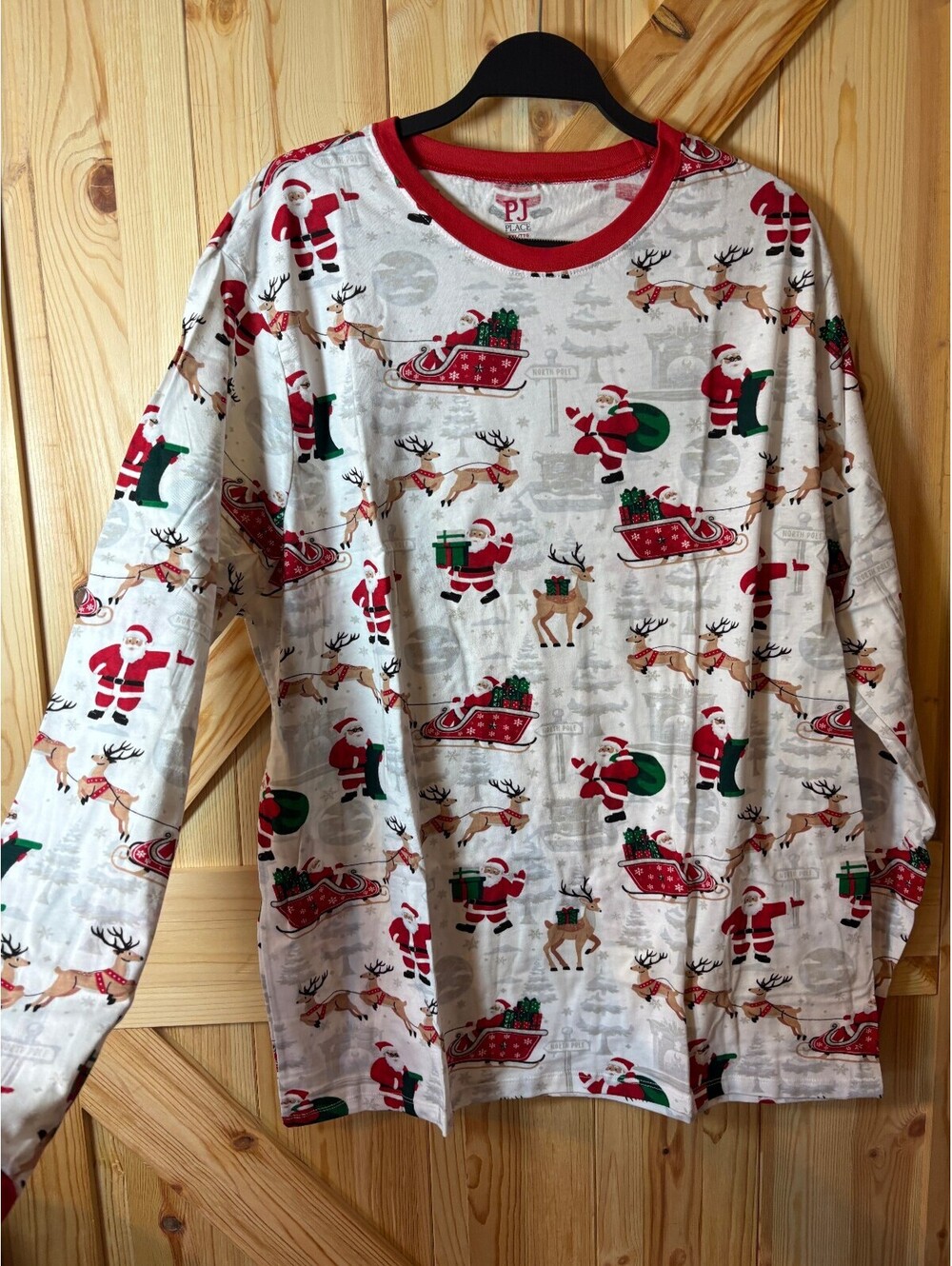 PJ Place XXL Women's Christmas Pajama Set with Santa and Reindeer Print